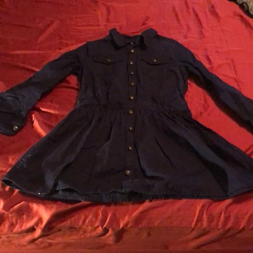 Dress - Picture 1 of 8